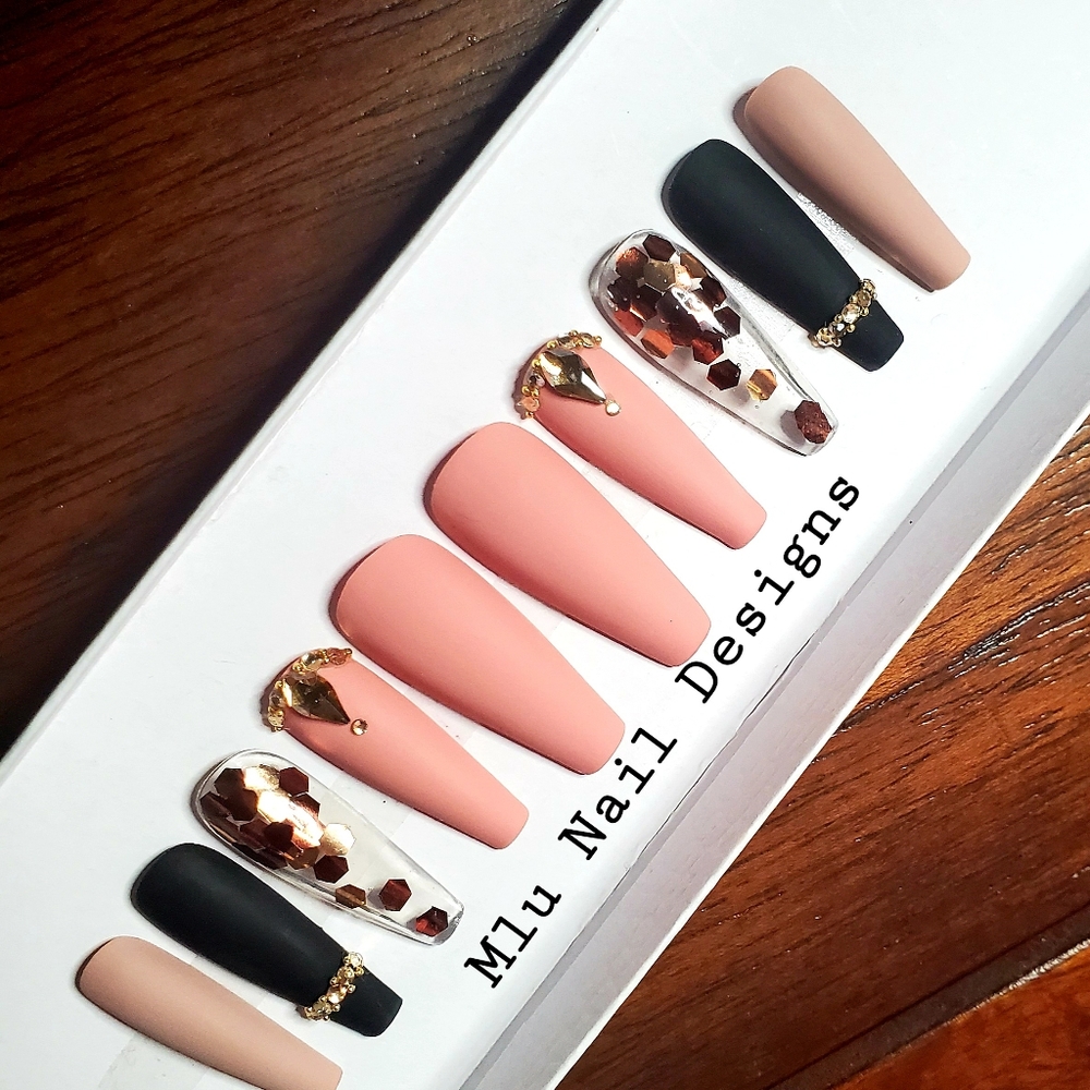 Press on Nails - Picture 5 of 8